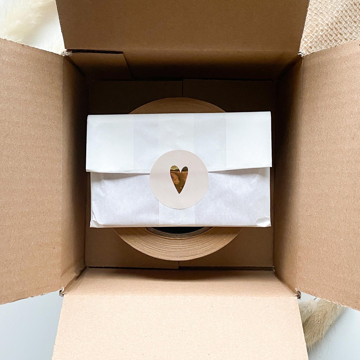 Aufkleber Goldherz beige 4 cm rund packsome