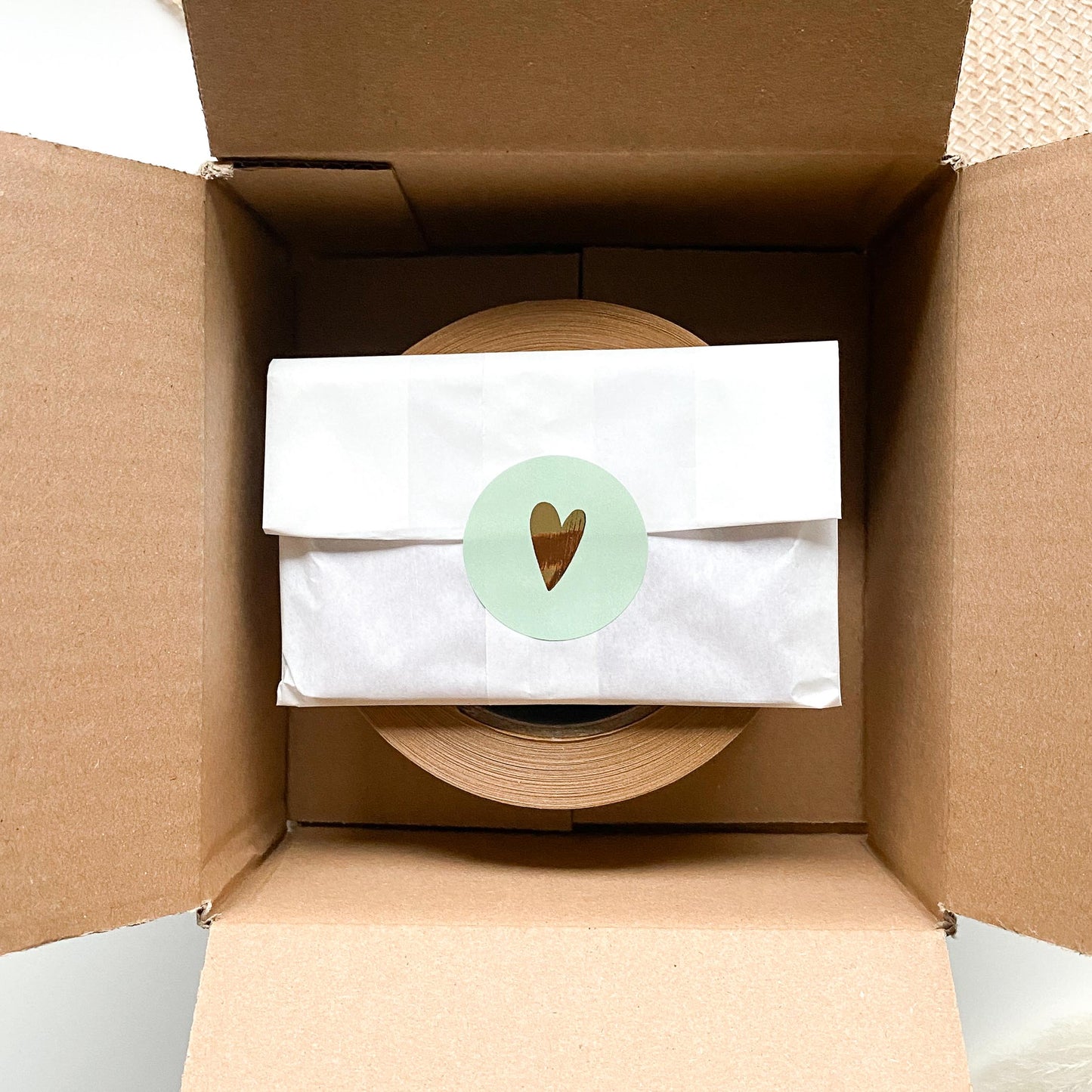 Aufkleber Goldherz mintgrün 4 cm rund packsome