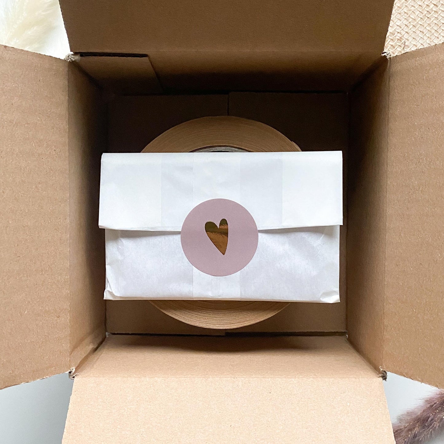 Aufkleber Goldherz taupe 4 cm rund packsome