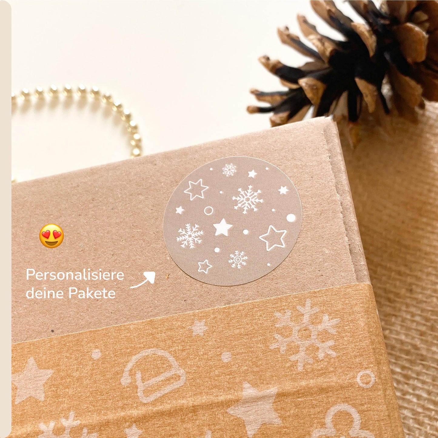 Aufkleber Winter Muster beige/braun 4 cm rund packsome
